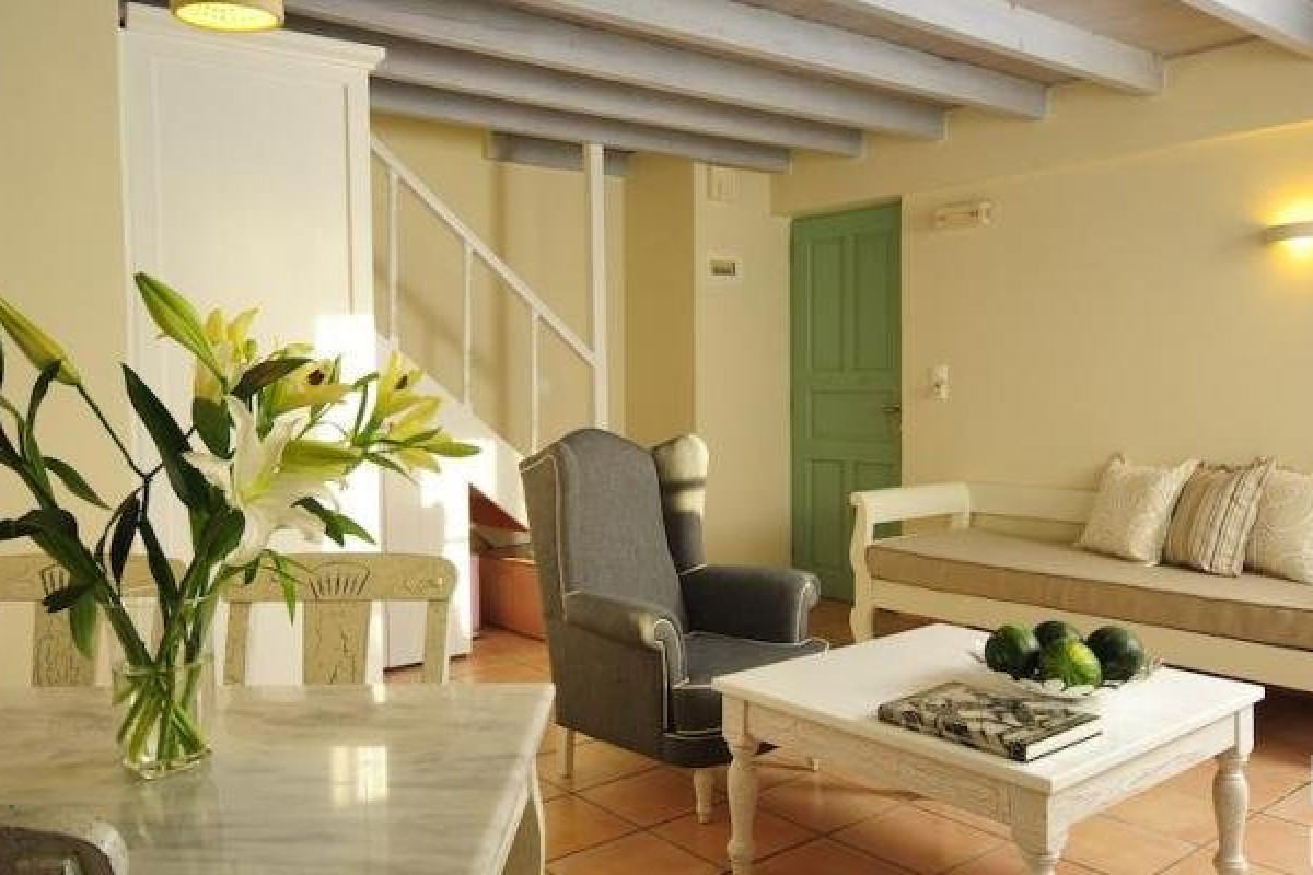 Mythos Suites (K)