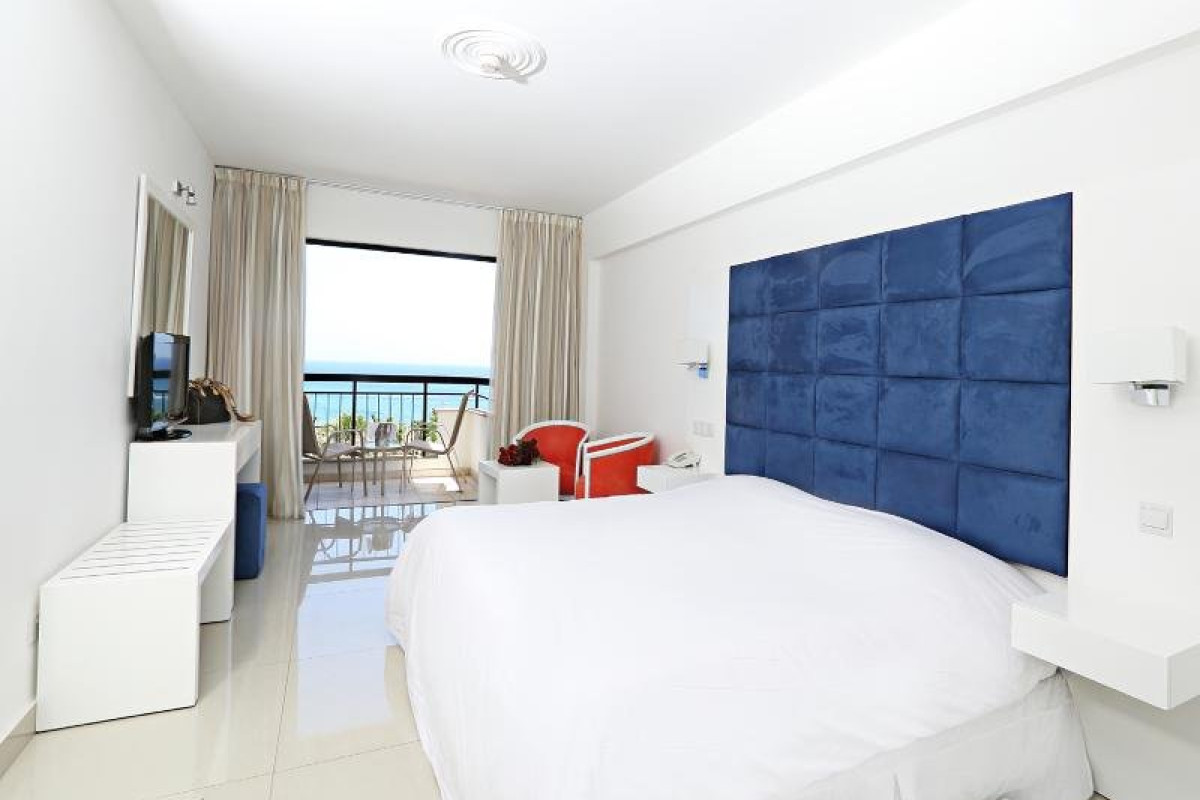 ANASTASIA BEACH HOTEL