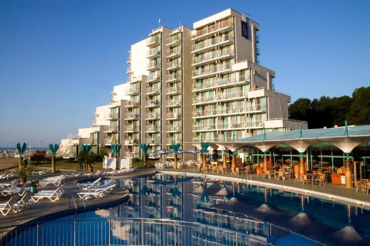BORYANA - Hotel Renovat 2025