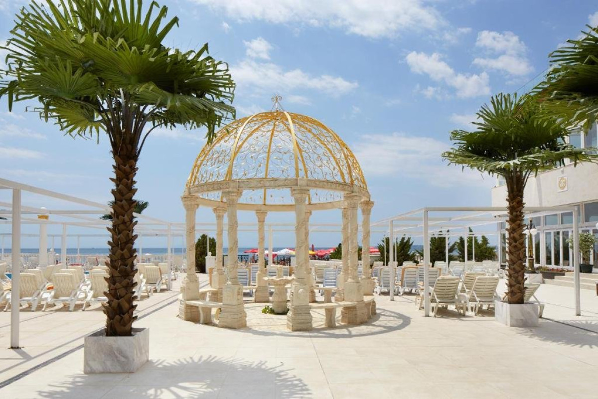 AMORE BEACH