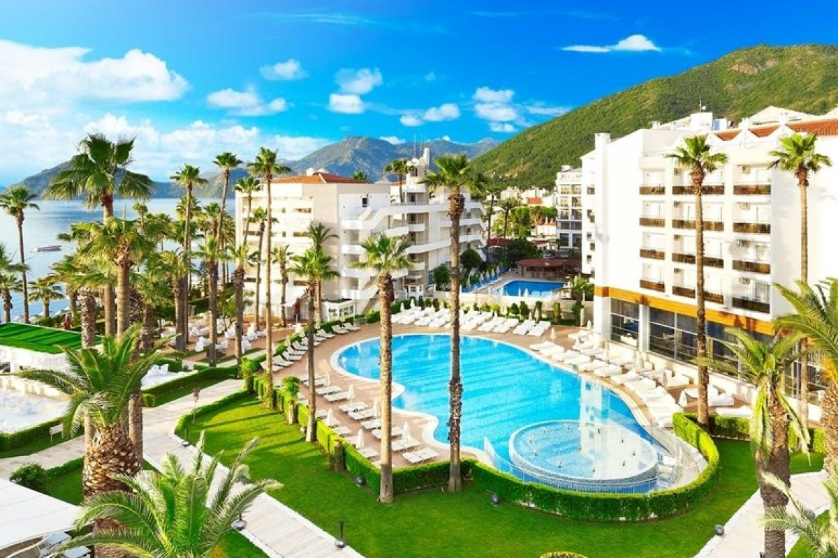 IDEAL PRIME BEACH HOTEL