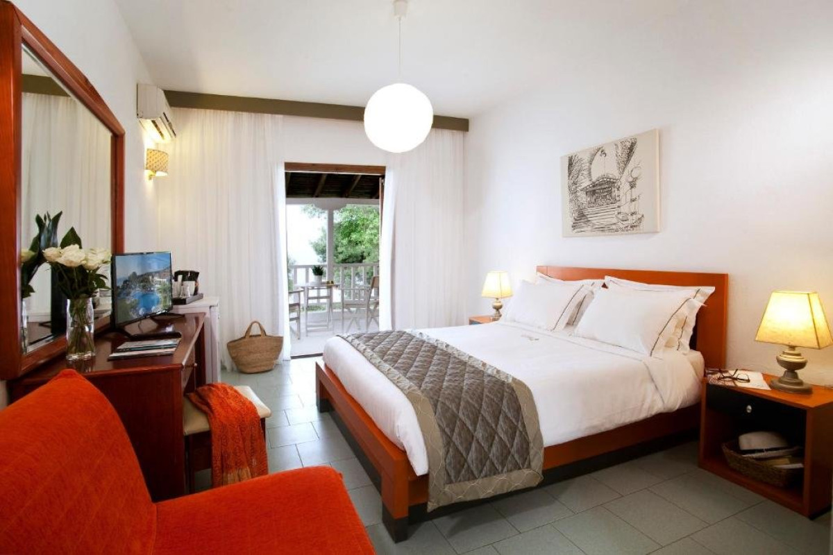 Acrotel Elea Beach (Akti Elias, Sithonia)
