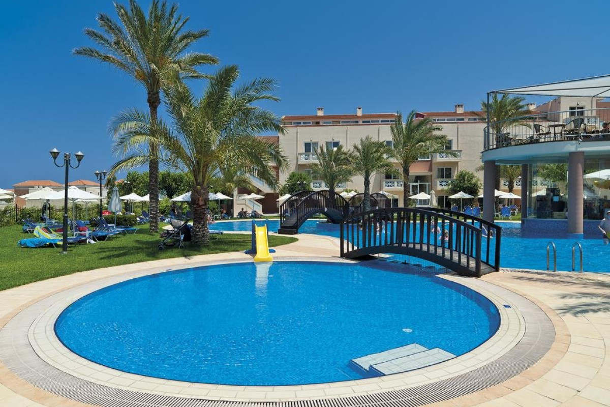 Selini Suites and Water Park (K)