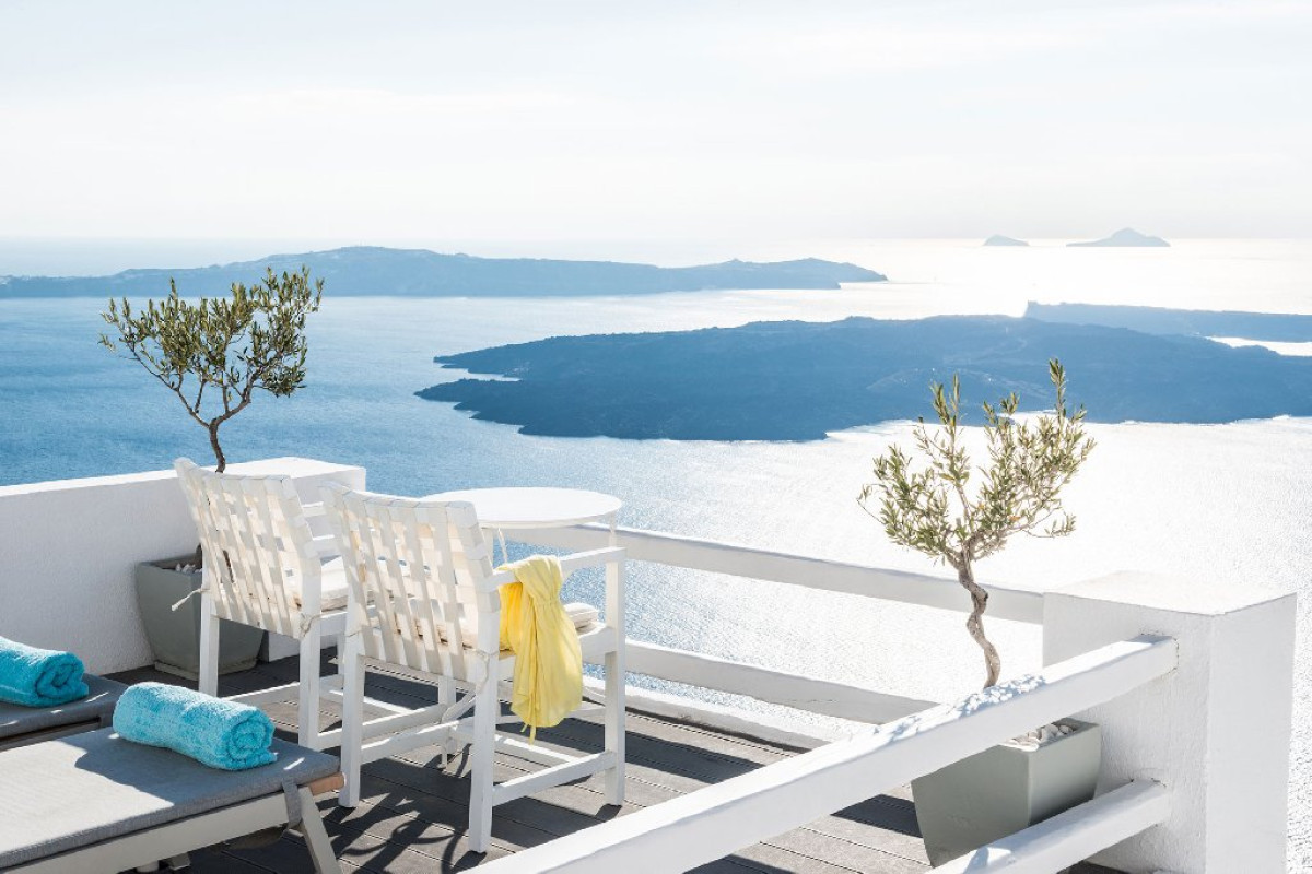 On the Rocks - Adults Only (Imerovigli - Santorini)