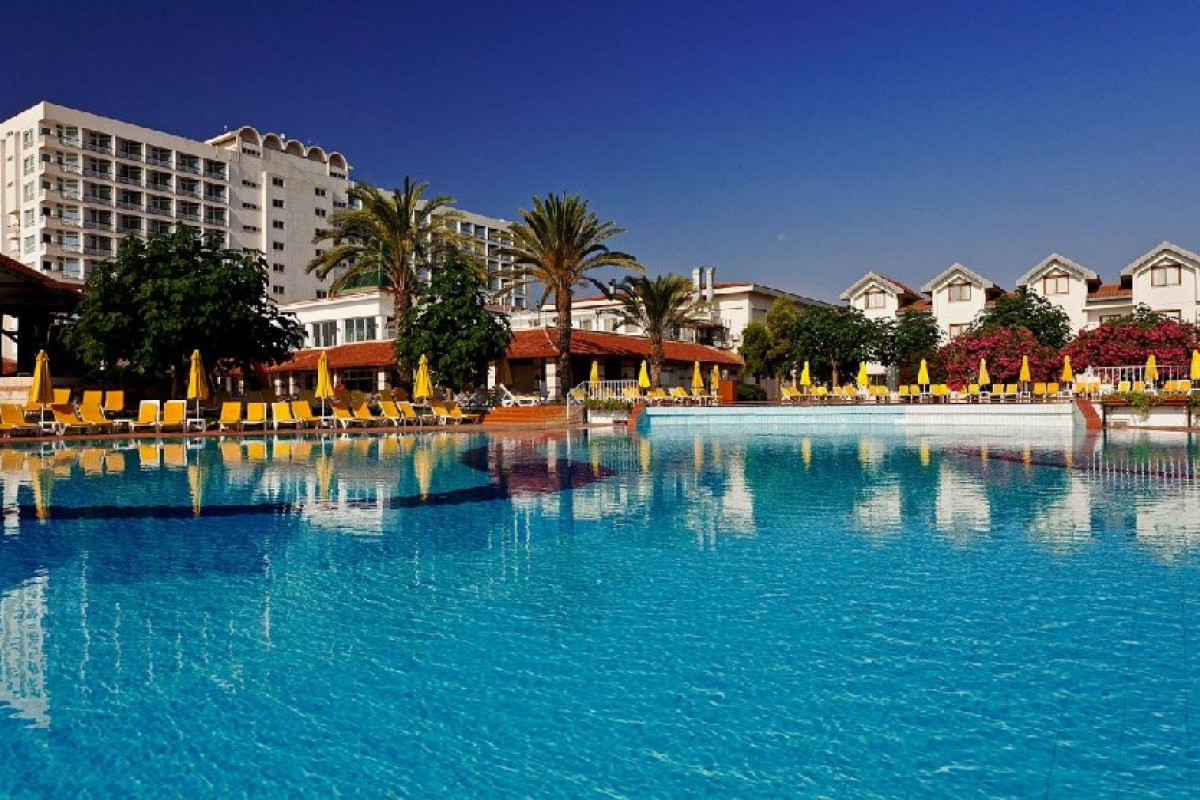 SALAMIS BAY CONTI