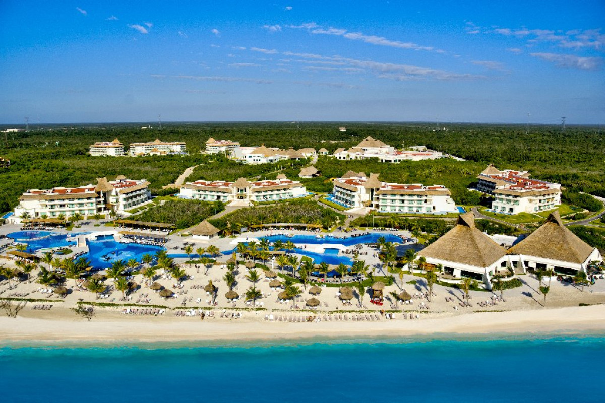 Bluebay Grand Esmeralda
