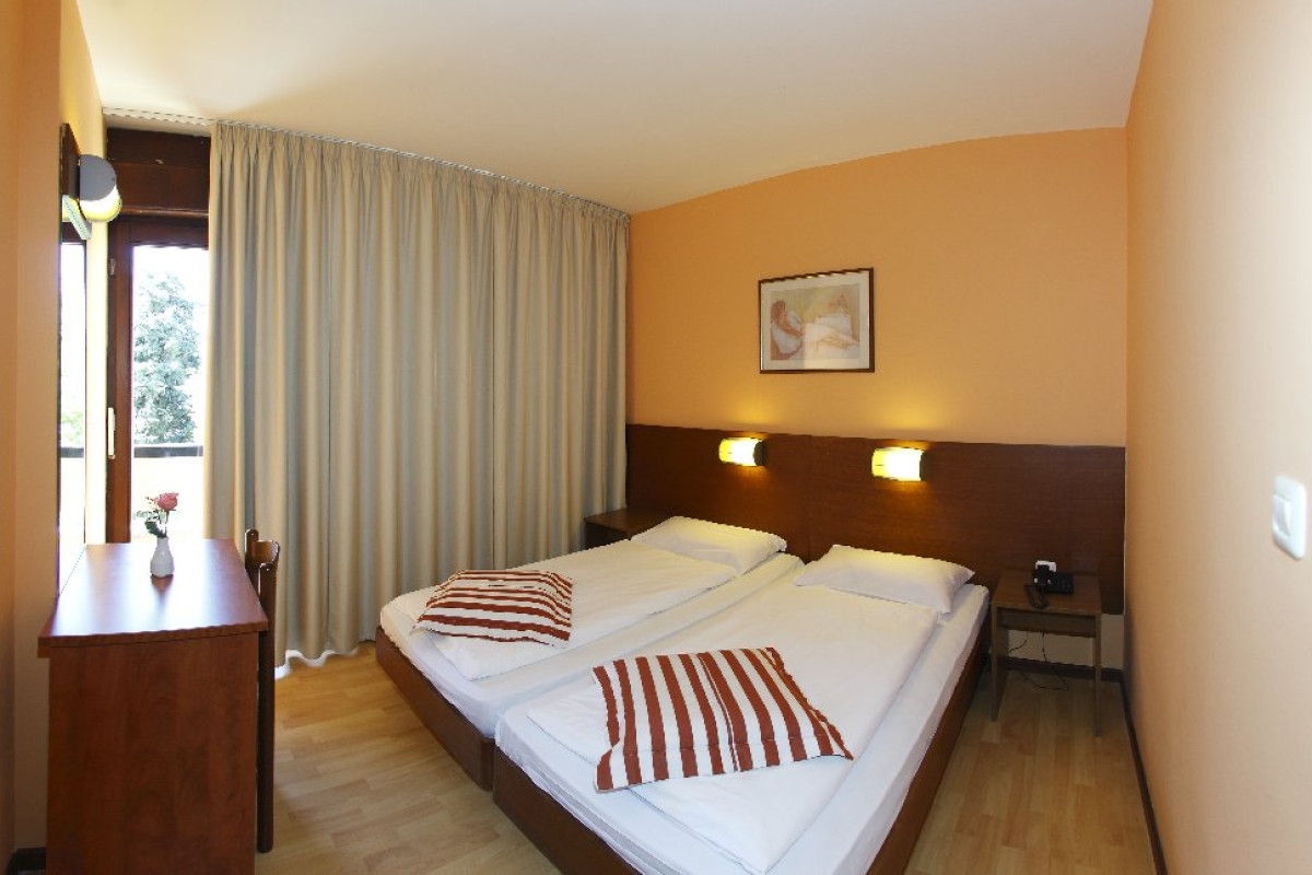 Hotel Donat (Zadar)