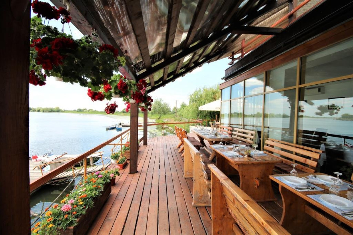 Paradise Delta House