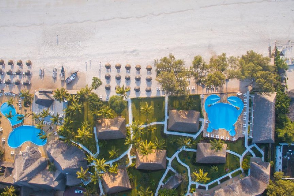 KIWENWGA BEACH RESORT (H)