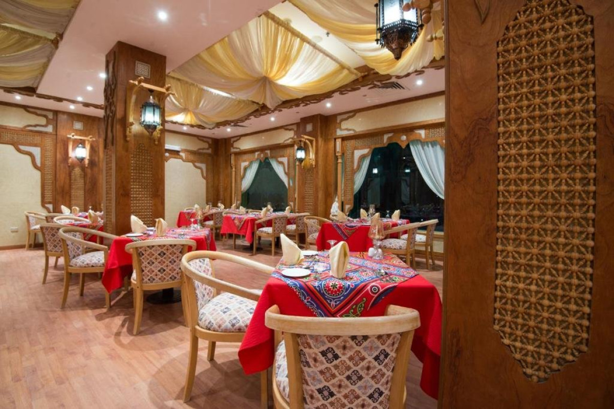 IMPERIAL SHAMS