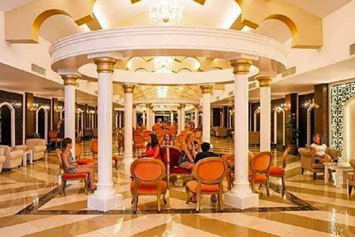 CONCORDIA CELES HOTEL