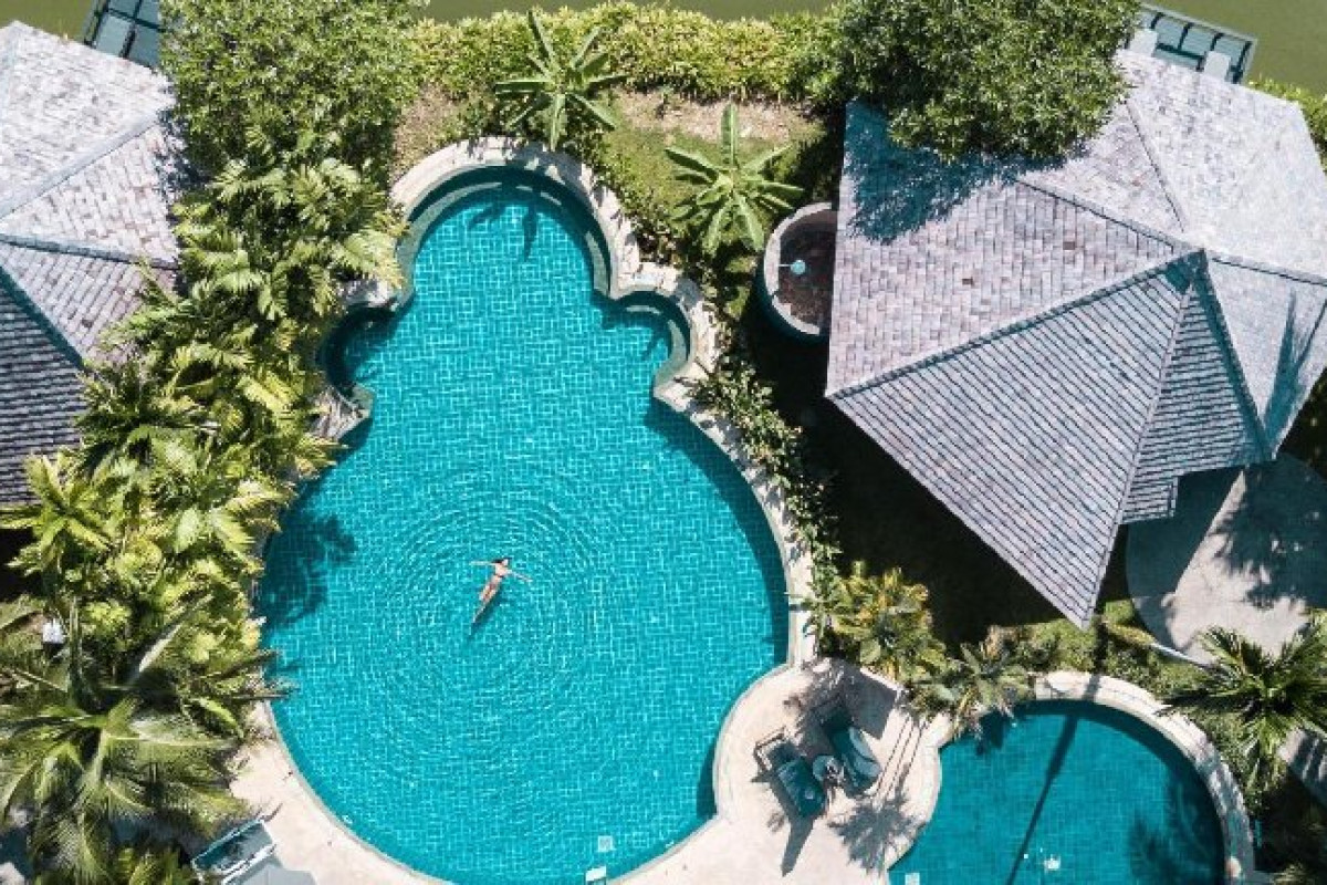 Peace Laguna Resort