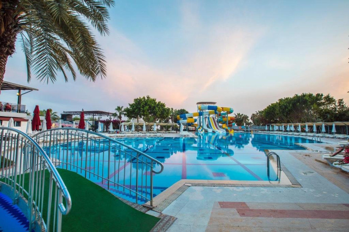 MIRA MERIDIA  BEACH RESORT HOTEL (BMERIDIA BEACH)HOTEL