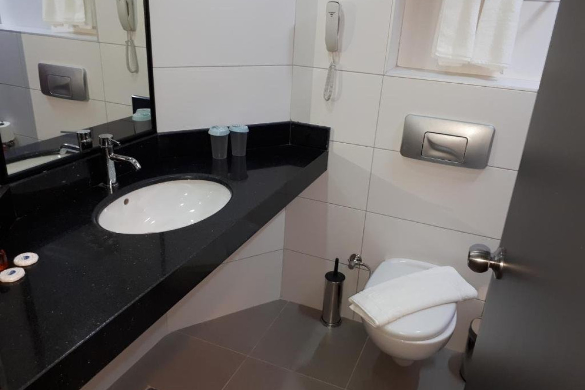 RAMIRA CITY HOTEL (ADULTS ONLY)