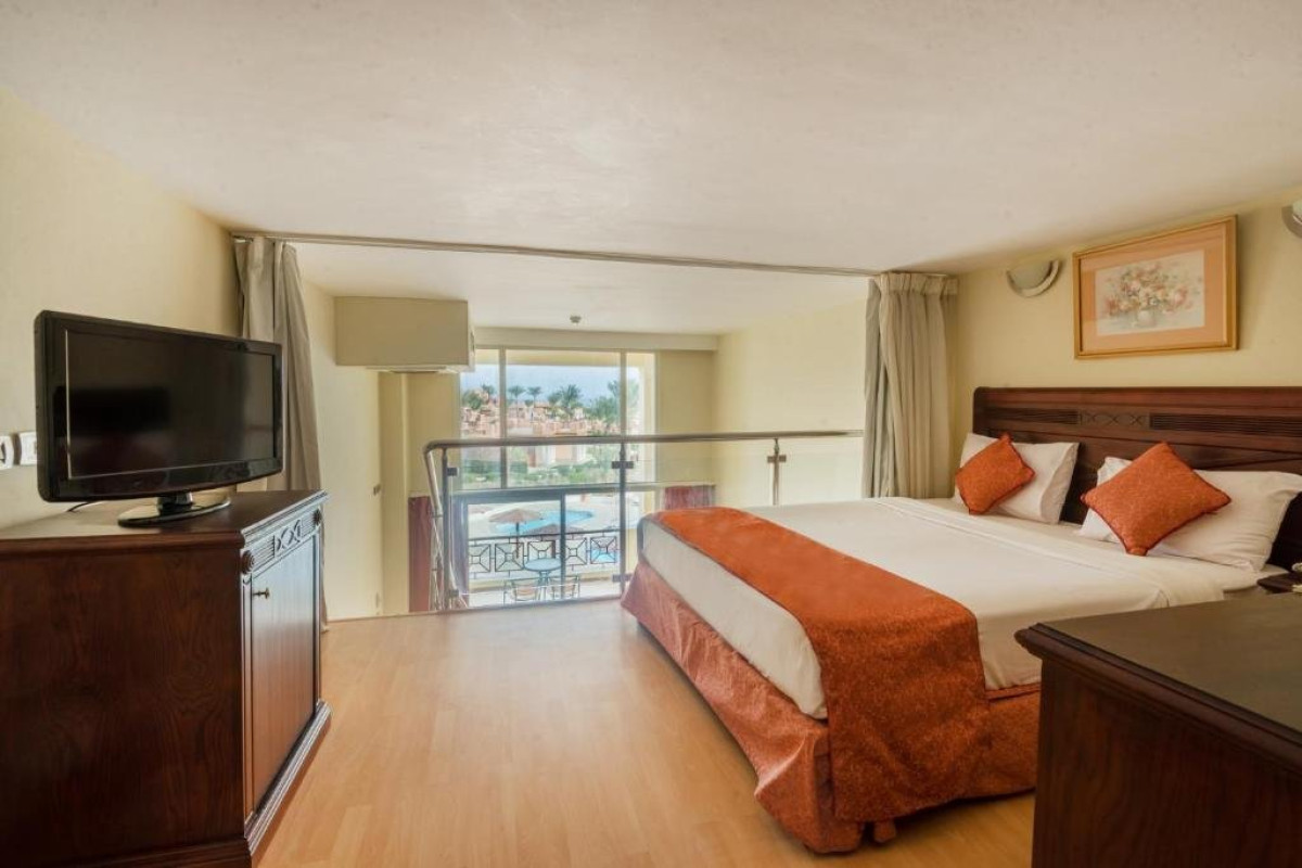IMPERIAL SHAMS