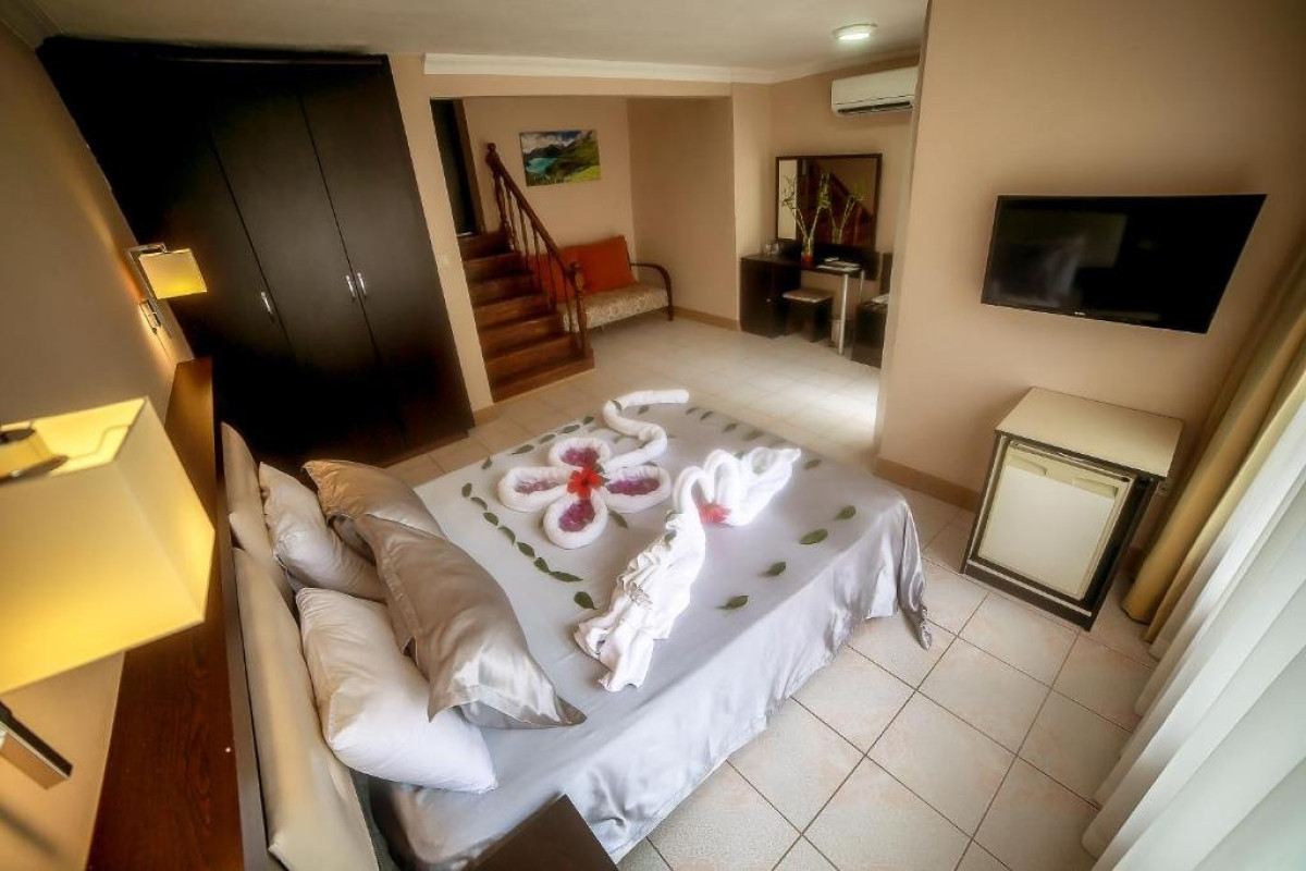 MIRA MERIDIA  BEACH RESORT HOTEL (BMERIDIA BEACH)HOTEL