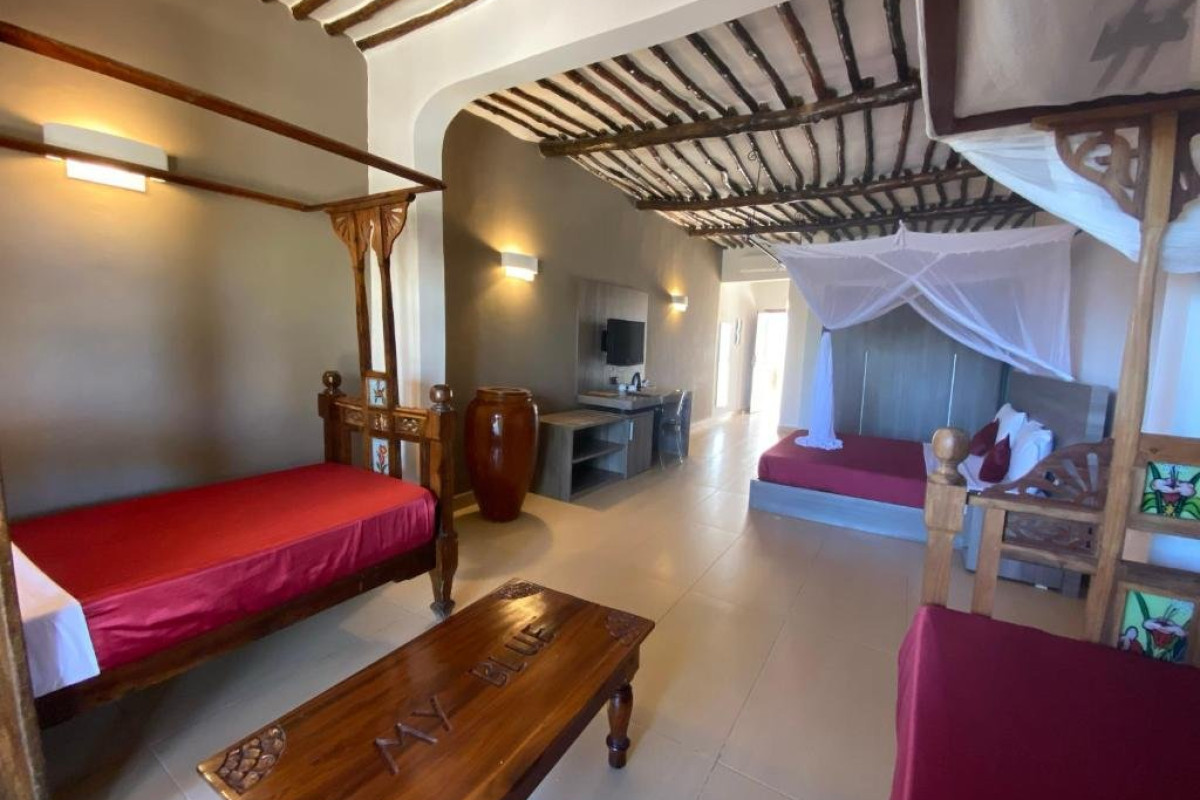 MY BLUE HOTEL (Nungwi)