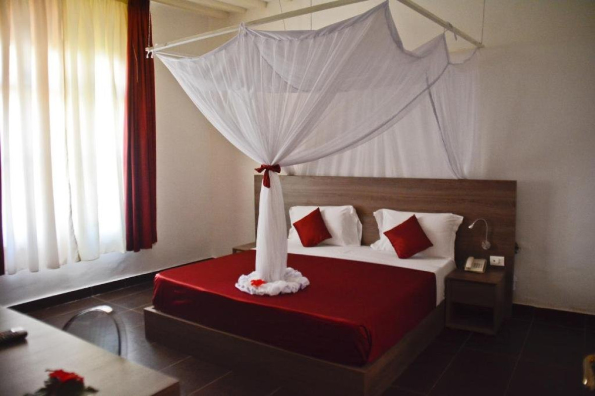MY BLUE HOTEL (Nungwi)