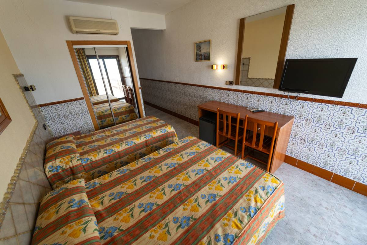 UNIVERS HOTEL