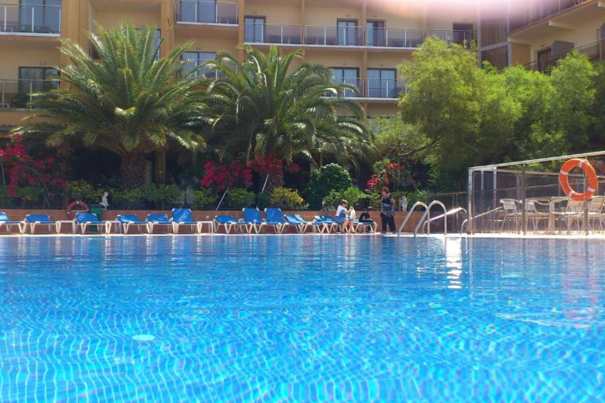 UNIVERS HOTEL