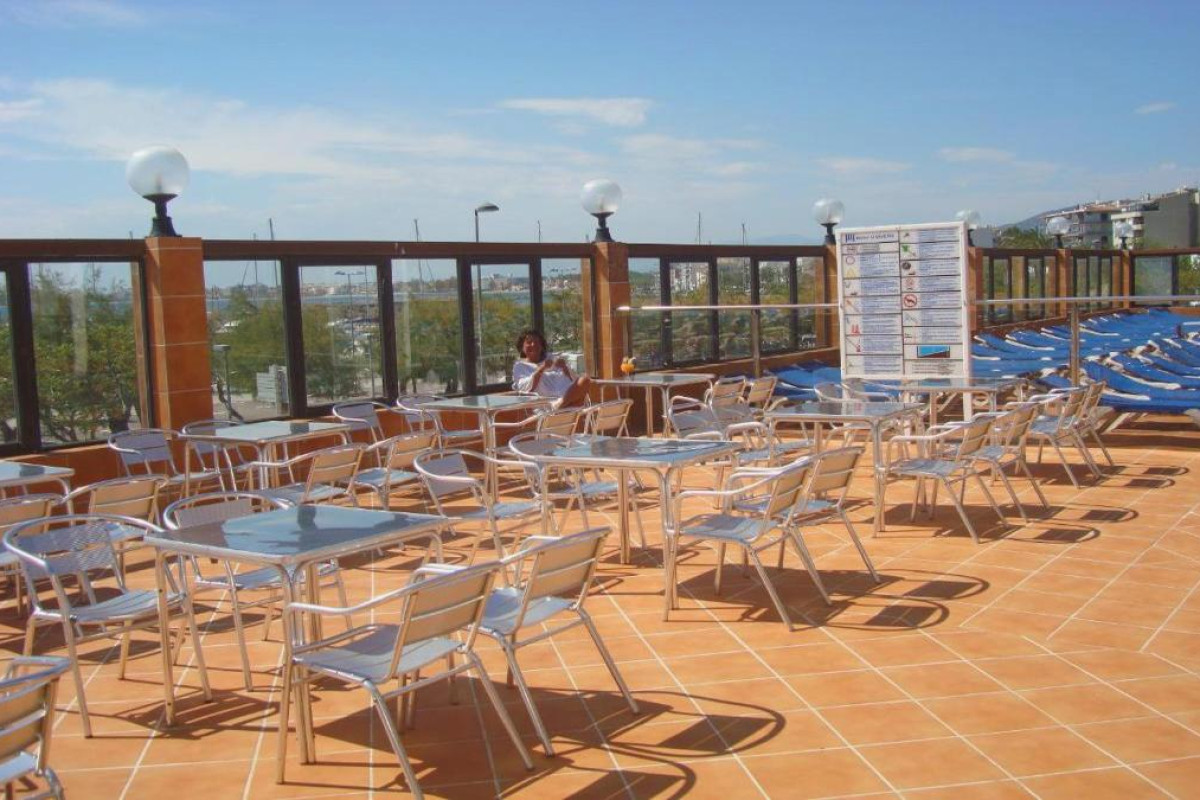 UNIVERS HOTEL