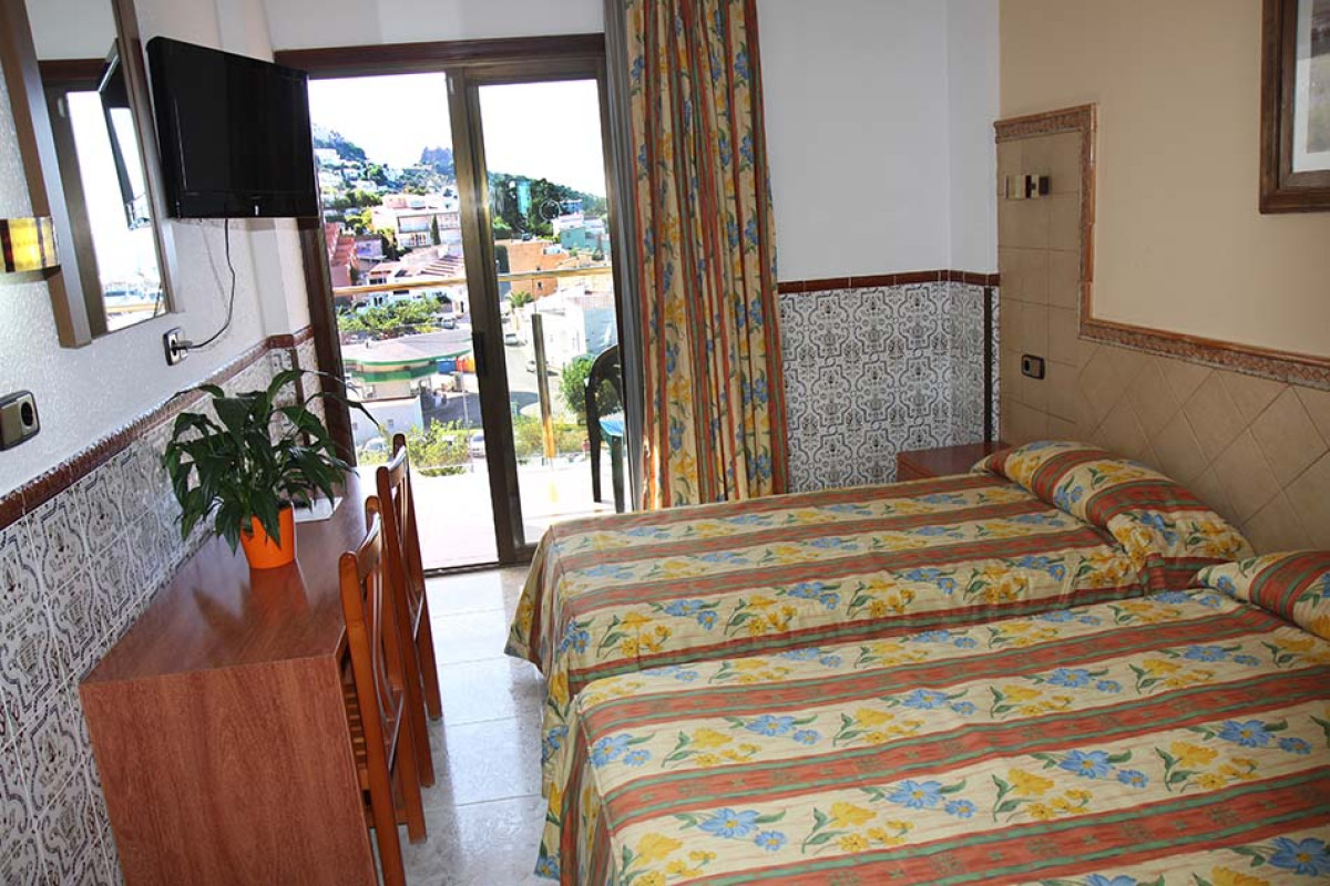 UNIVERS HOTEL