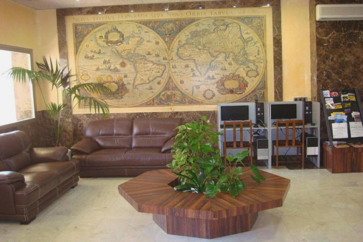 UNIVERS HOTEL
