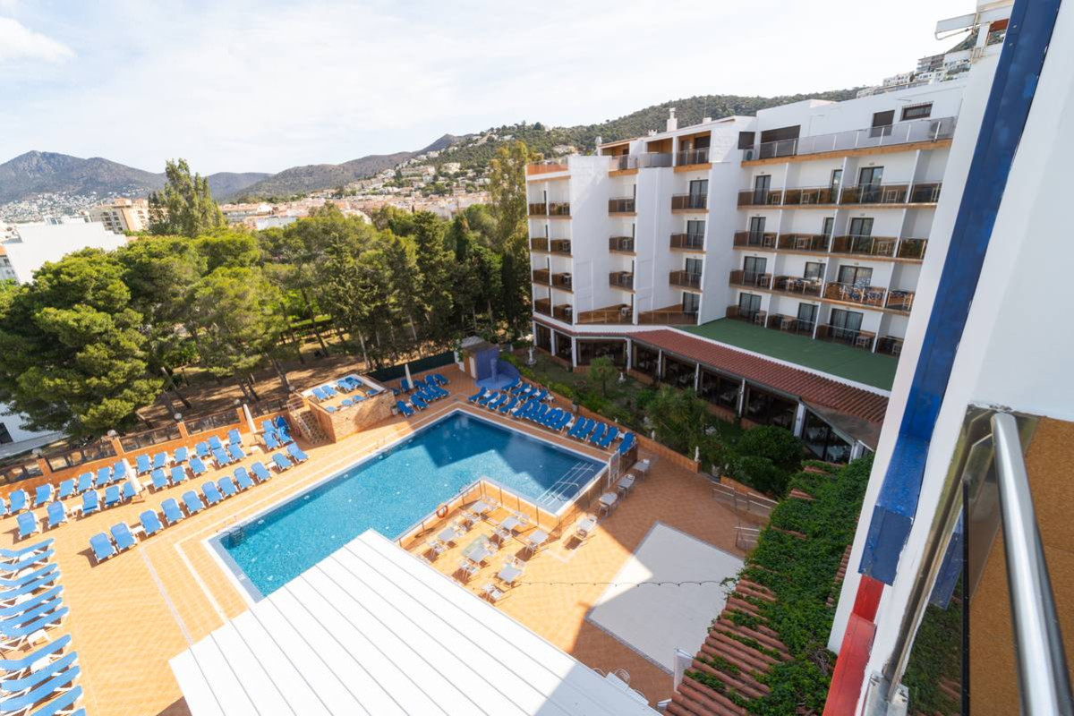 UNIVERS HOTEL