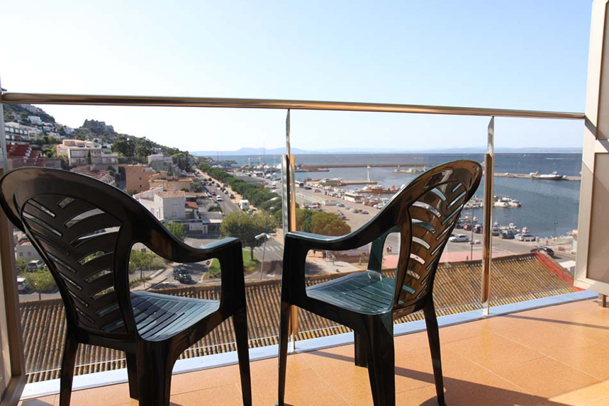 UNIVERS HOTEL