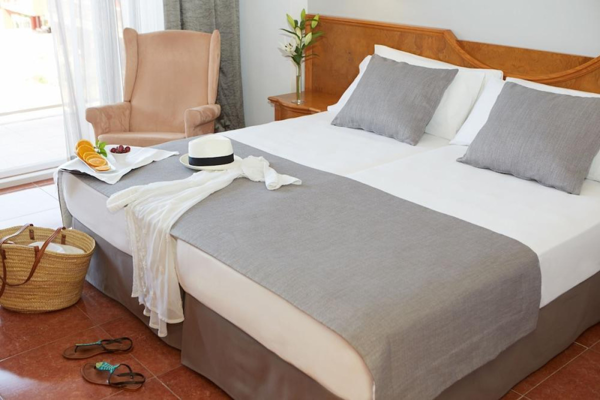 UNIVERSAL HOTEL NEPTUNO - ADULTS ONLY