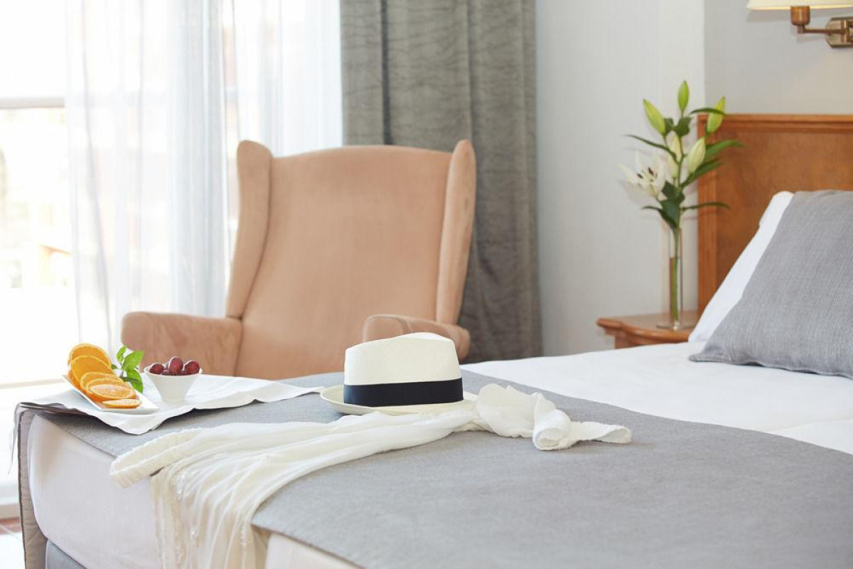 UNIVERSAL HOTEL NEPTUNO - ADULTS ONLY