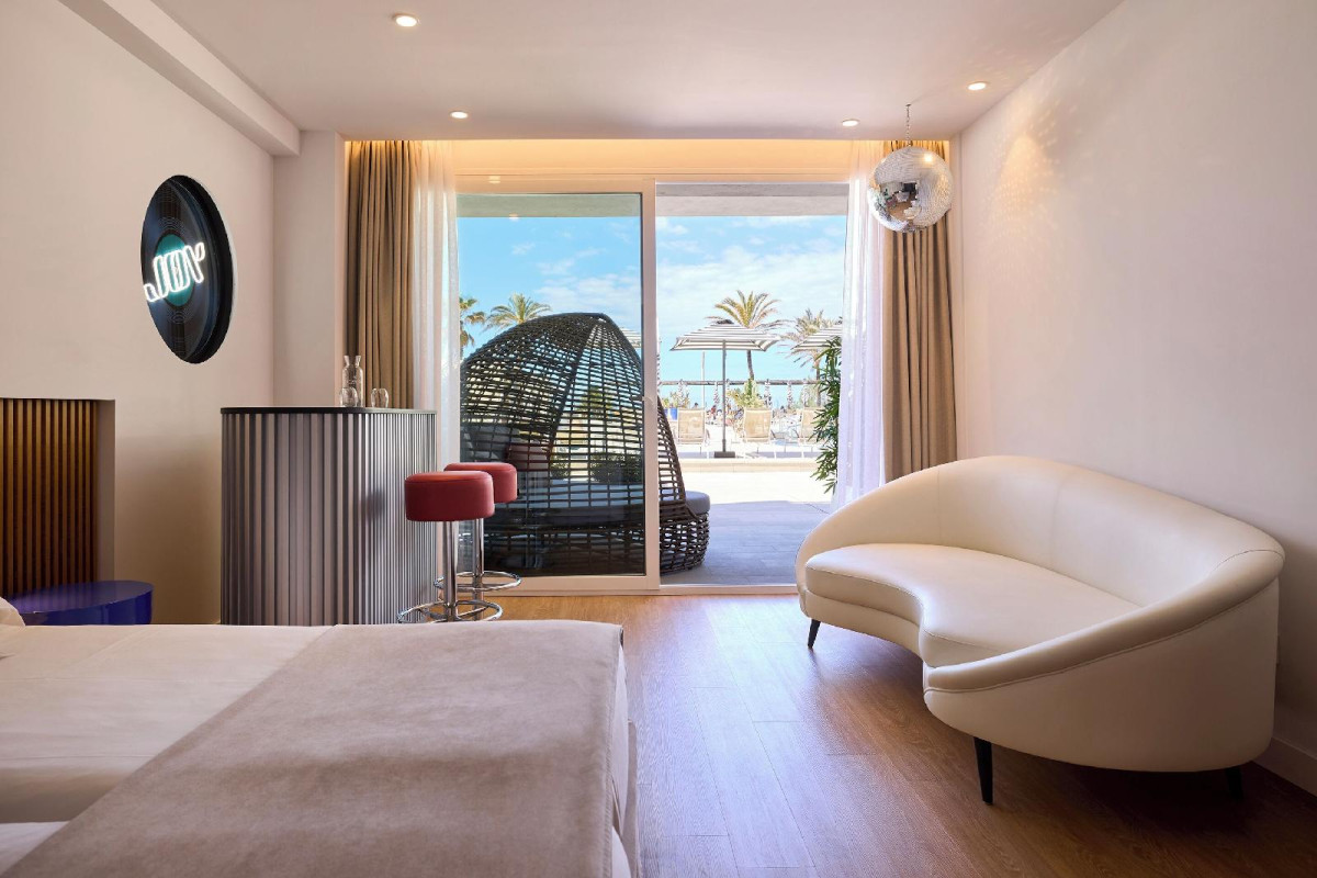 UNIVERSAL HOTEL NEPTUNO - ADULTS ONLY