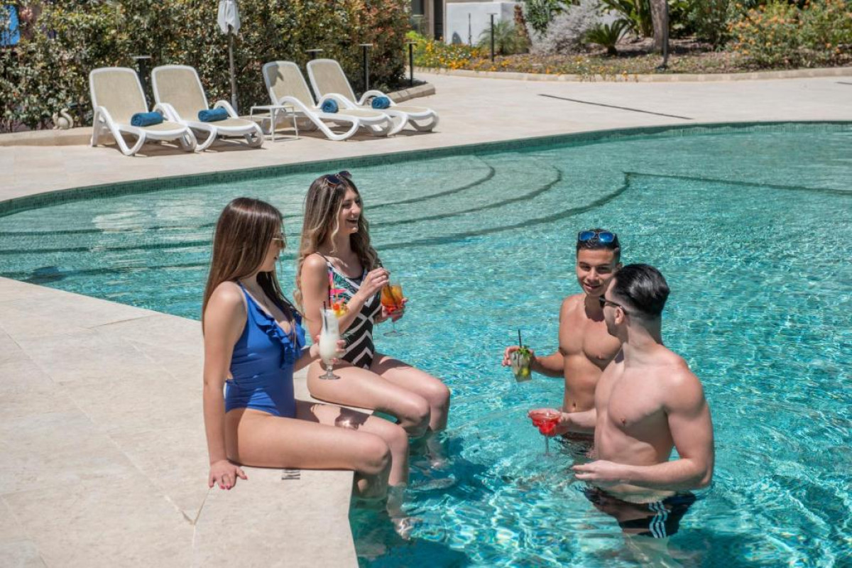Urban Valley Resort & Spa