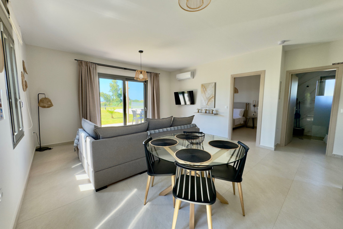 VALLIANOS D VILLAS