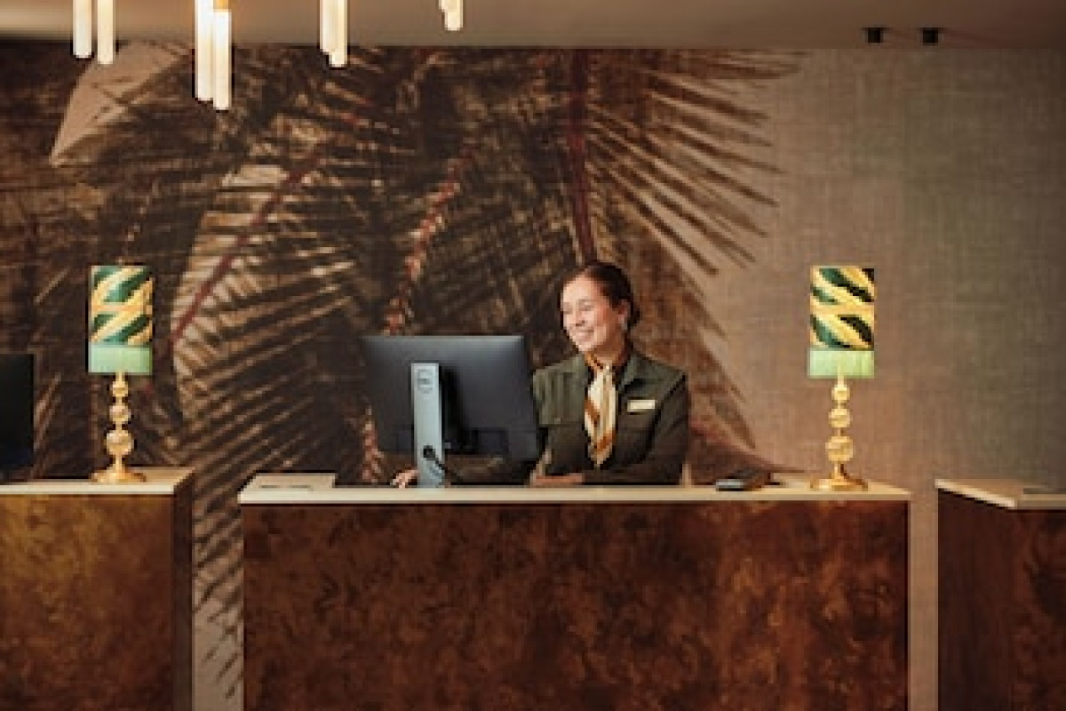 VAN DER VALK GENT