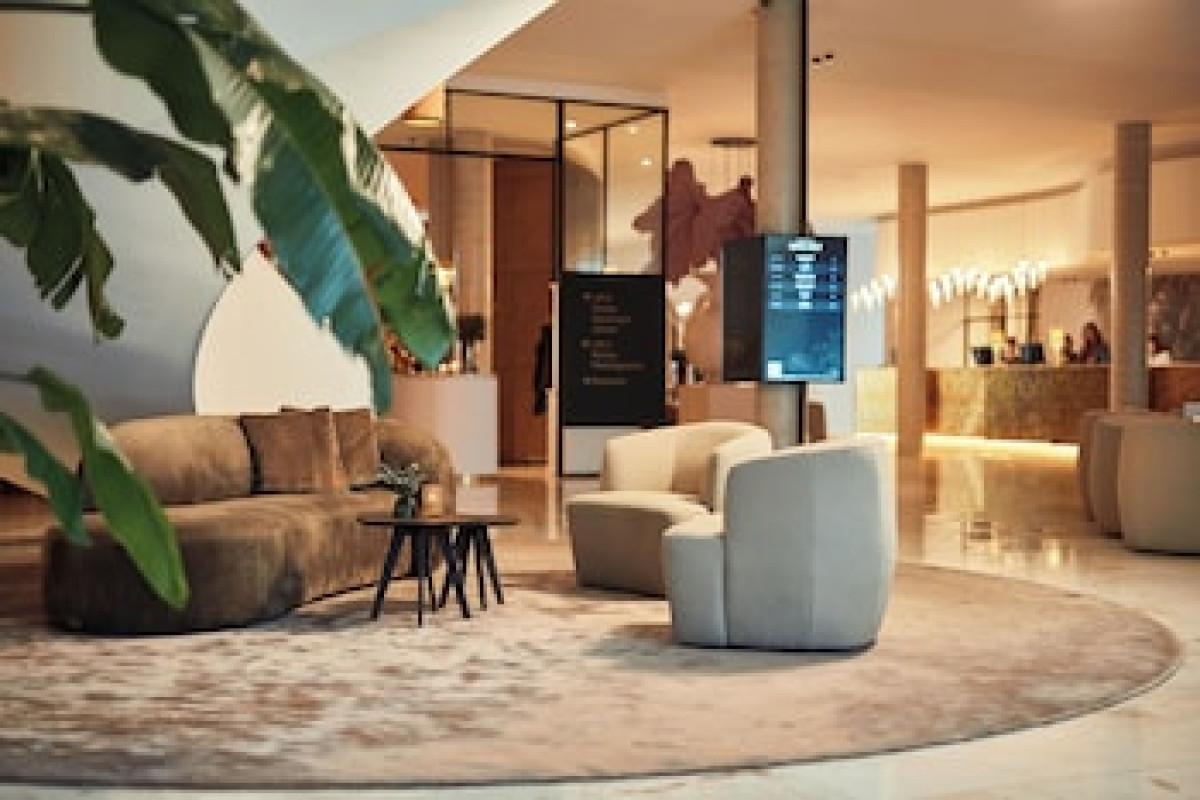VAN DER VALK GENT