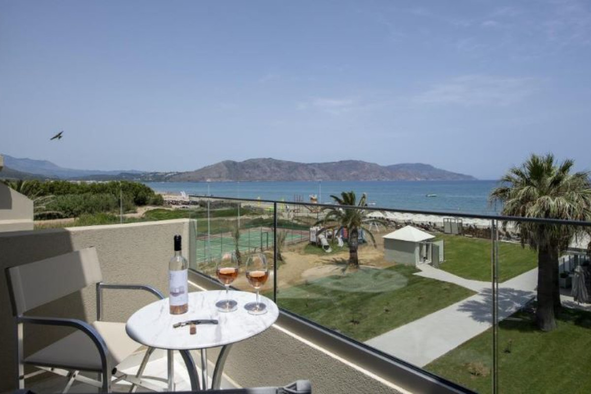 VANTARIS LUXURY BEACH RESORT