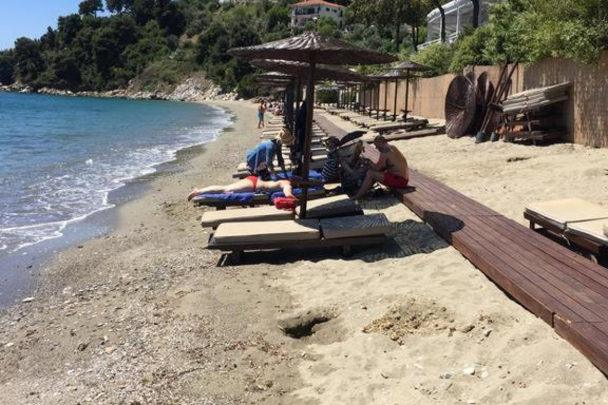Vassilias Beach Hotel