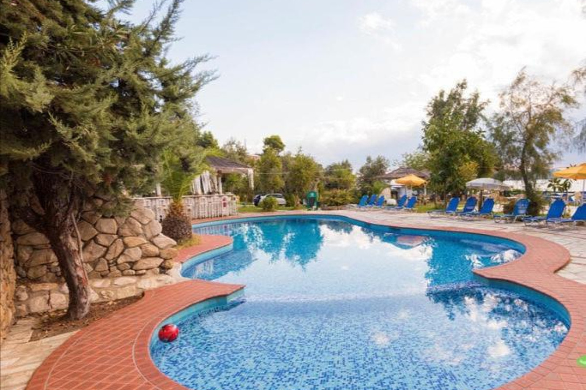 Vassilias Beach Hotel