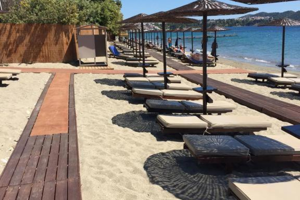Vassilias Beach Hotel