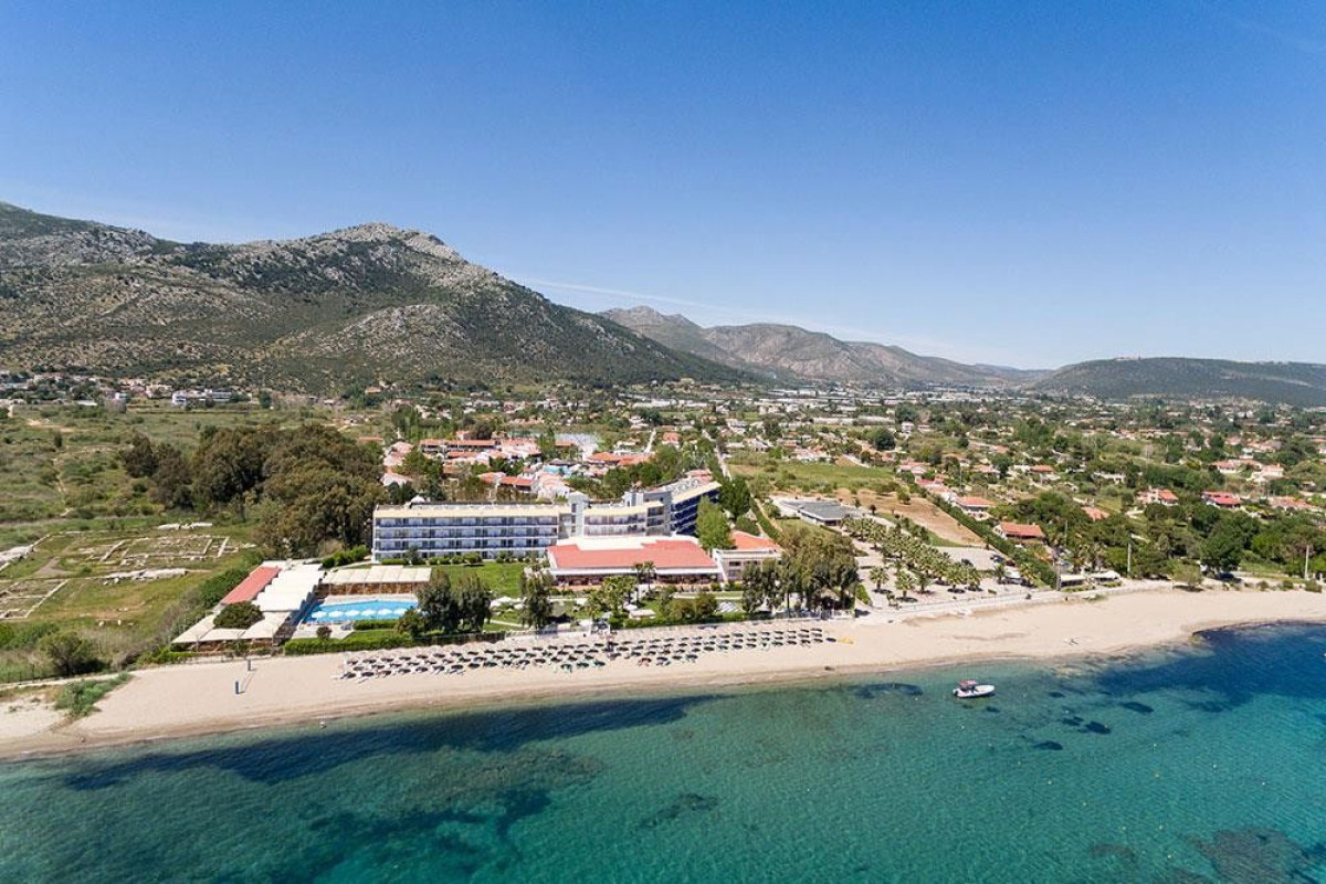 Golden Coast Hotel & Bungalows