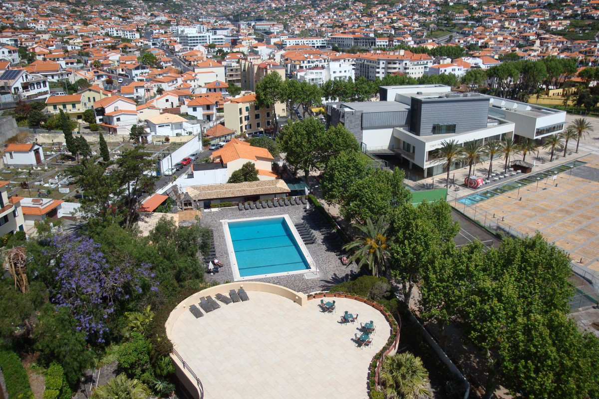 Baia Madeira Hotel - Ocean Beachfront