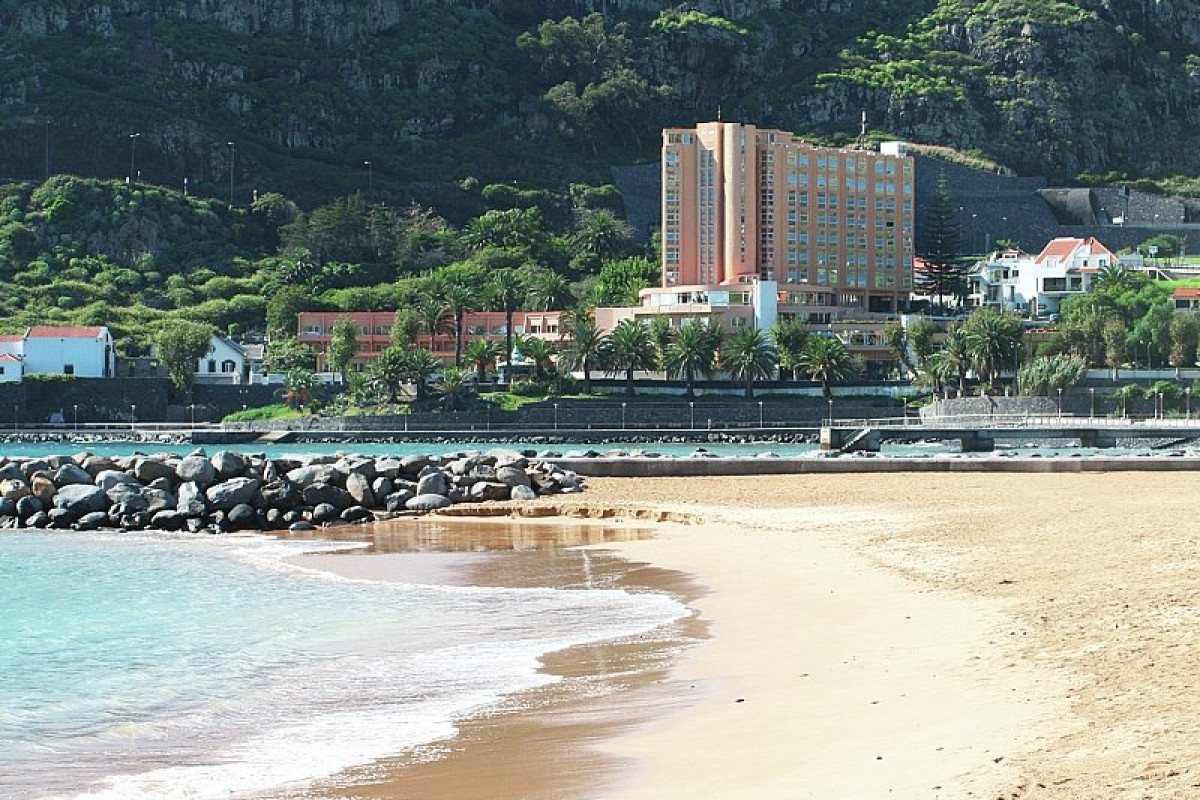 Baia Madeira Hotel - Ocean Beachfront