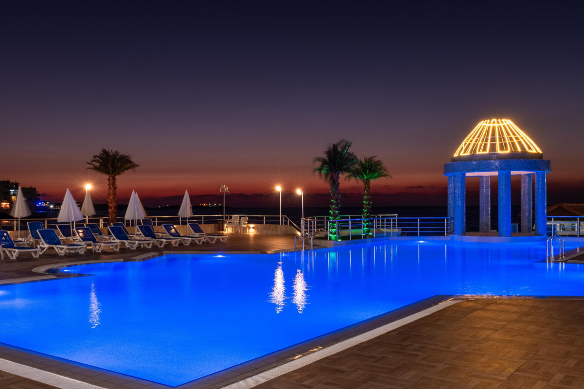 Dome Hotel