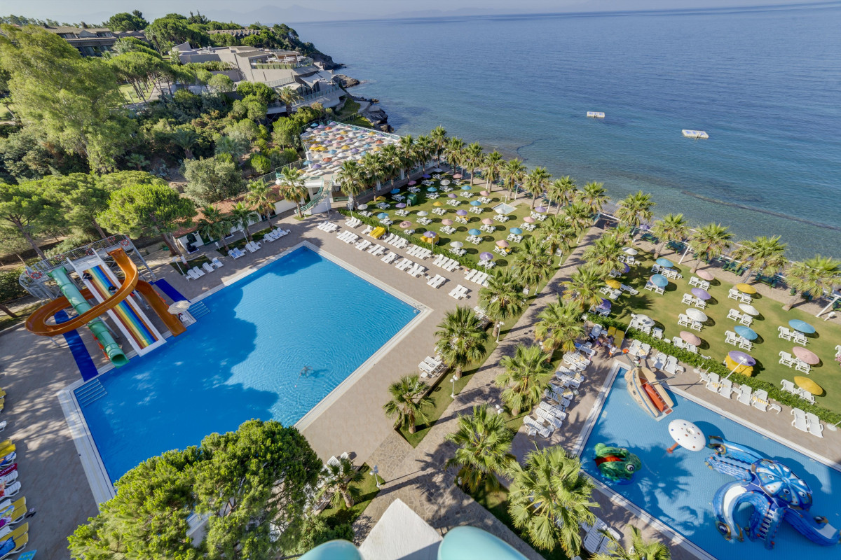 HOTEL GRAND EFE