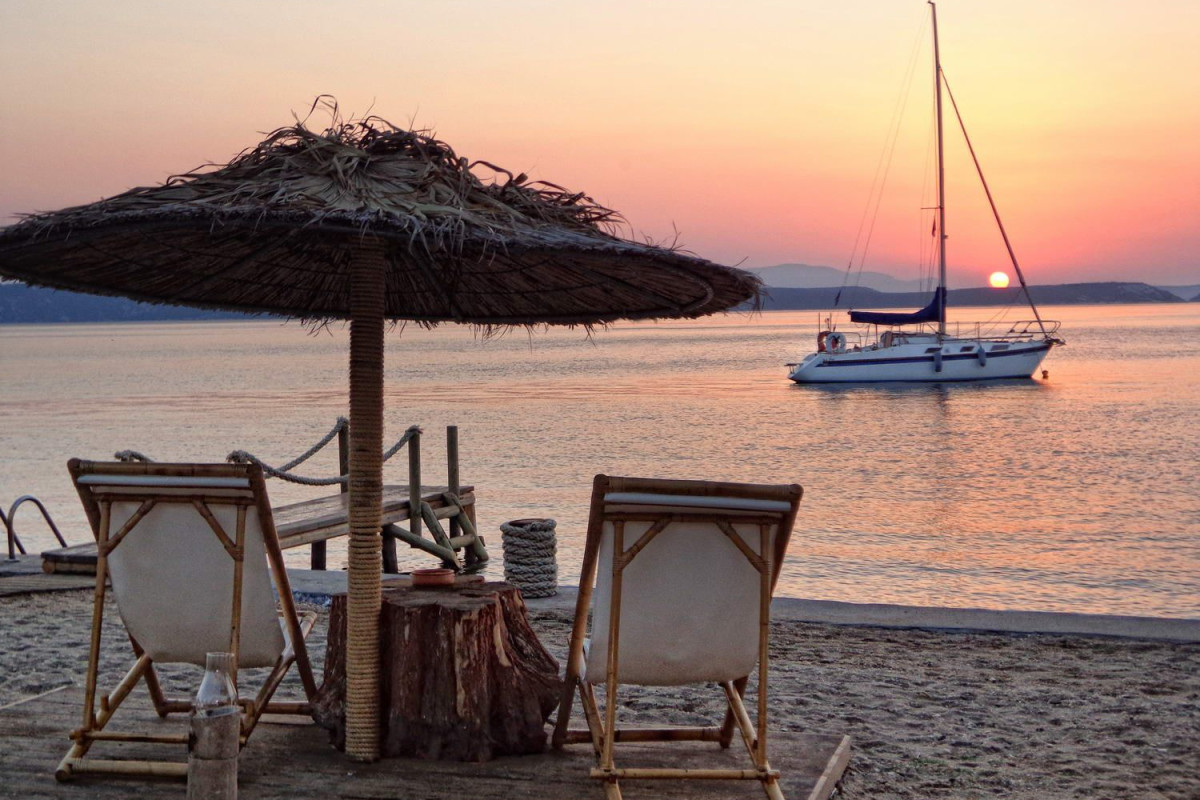 VENUS BEACH HOTEL BUNGALOWS