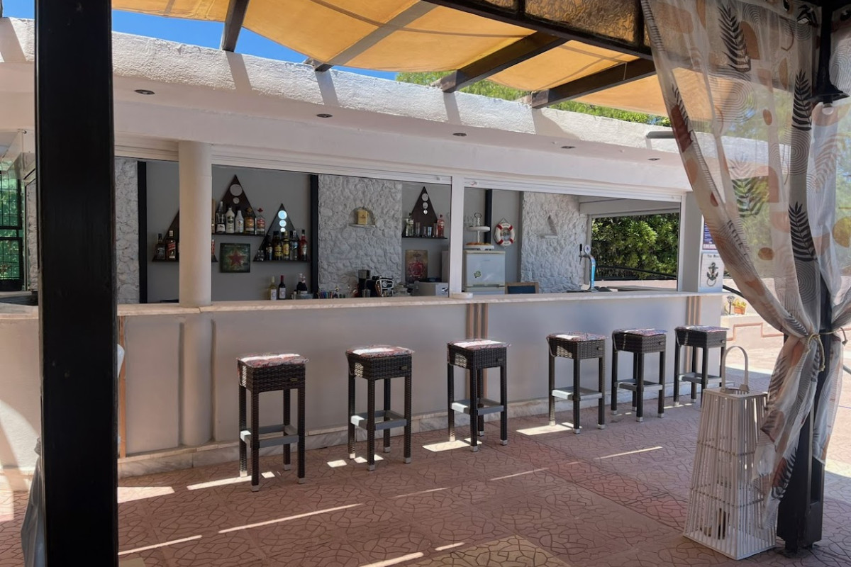 VENUS BEACH HOTEL