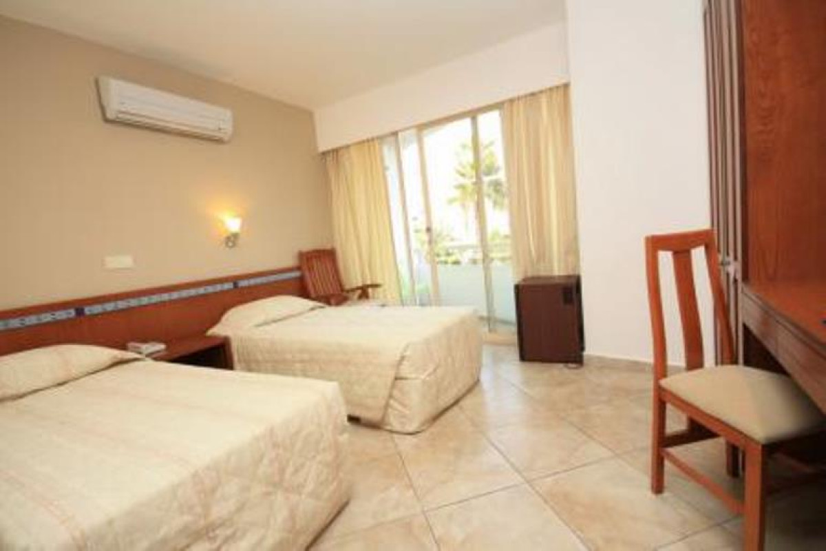 VERDE HOTEL