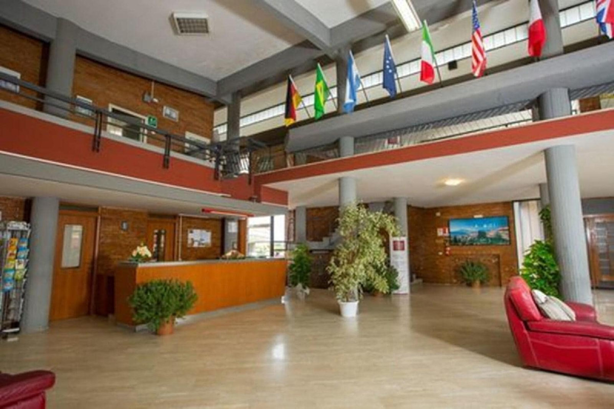 Vesuvian Inn