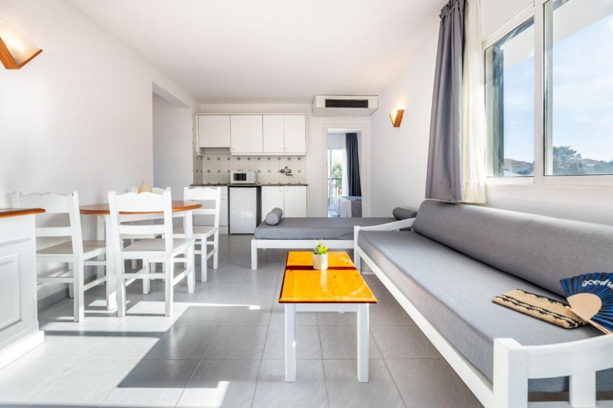Vibra Caleta Playa Apartments